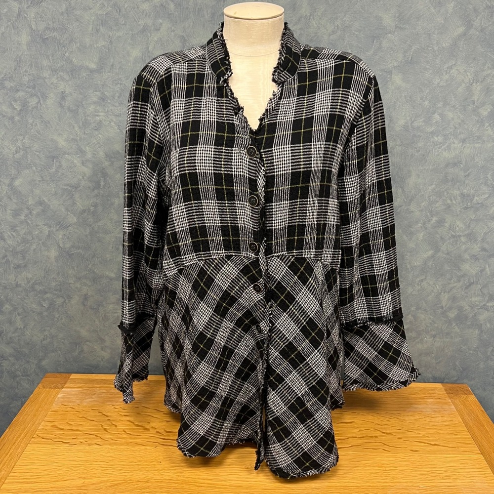 Habitat Clothes To Live In Plaid‎ Button Down Top Frayed Hem LS Black White Sz S